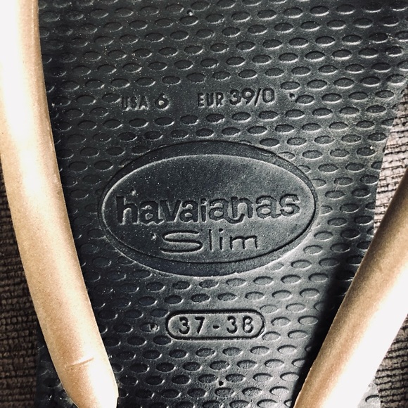 Havaianas | NWOT Gold and Black Flip Flops - Picture 3 of 3